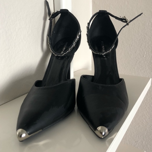 Silver tip heel shoe - Picture 1 of 4